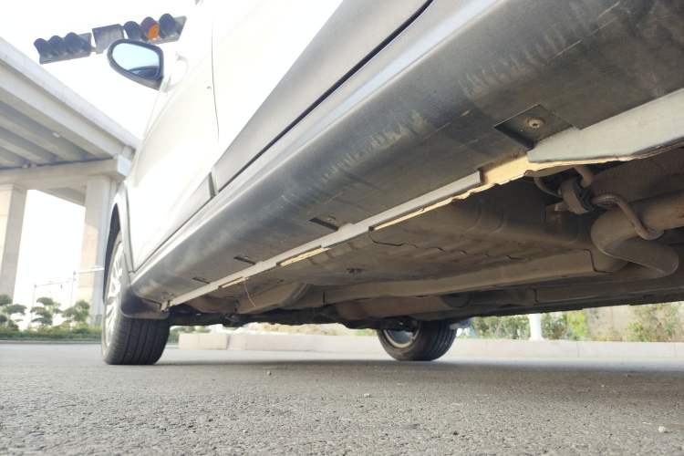 Used Dongfeng Aeolus AX3 2016 1.5L Manual Shangkue Model Left Side Sill