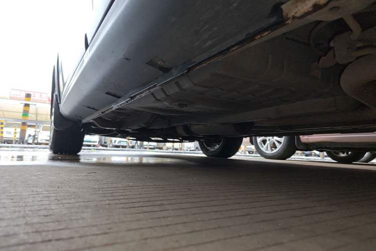 Used Dongfeng Aeolus AX3 2016 1.5L Automatic Shangkue Model Left Side Sill