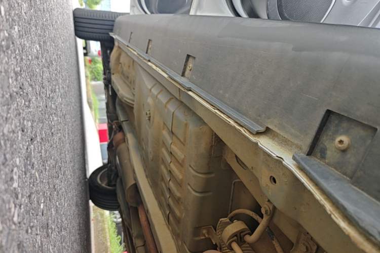 Used Dongfeng Aeolus AX3 2016 1.5L Automatic Shangkue Model Left Side Sill