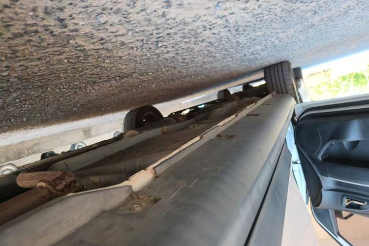 Used Dongfeng Aeolus AX3 2016 1.5L Automatic ZhiKu Model Left Side Sill