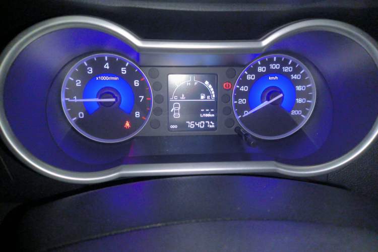 Used Dongfeng Aeolus AX3 2016 1.5L Manual Shangkue Model Odometer Close Up