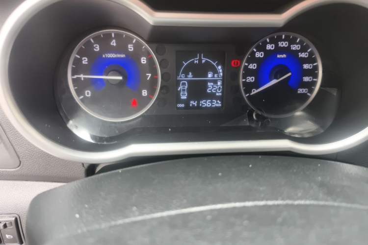 Used Dongfeng Aeolus AX3 2016 1.5L Manual ZhiKu Model Odometer Close Up
