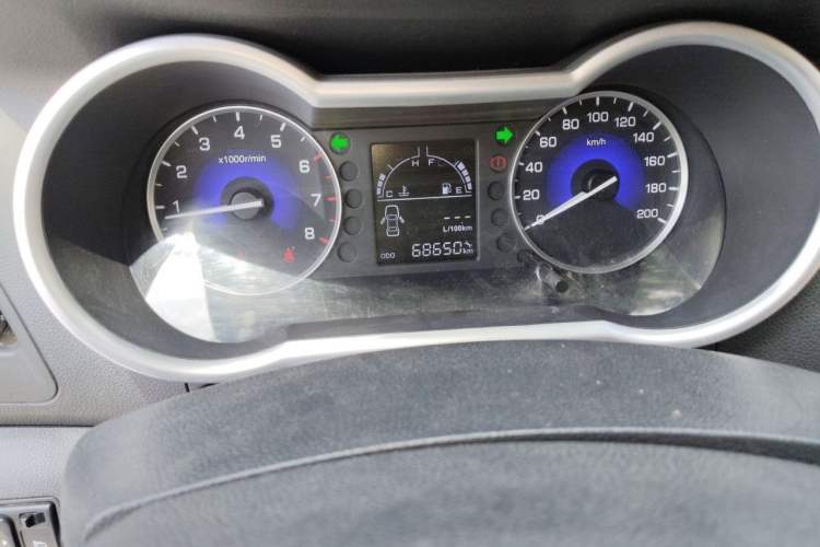 Used Dongfeng Aeolus AX3 2016 1.4T Manual ZhiKu Model Odometer Close Up