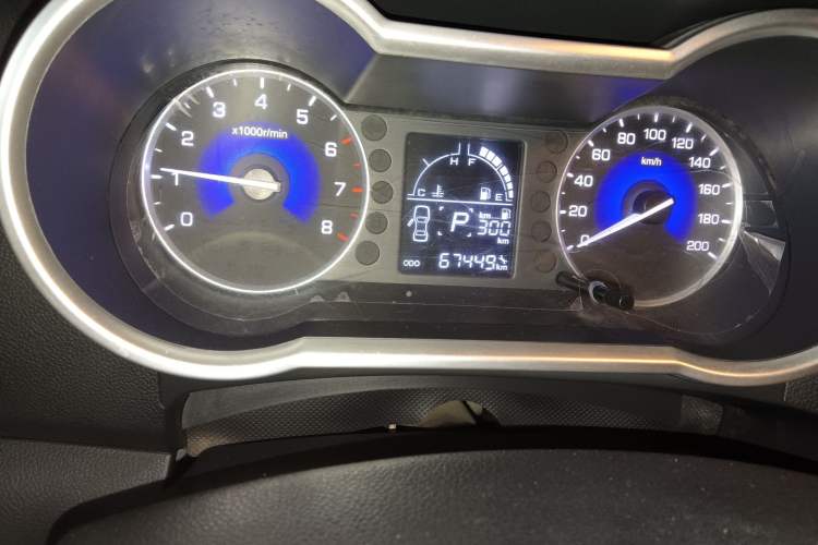 Used Dongfeng Aeolus AX3 2016 1.5L Automatic Shangkue Model Odometer Close Up