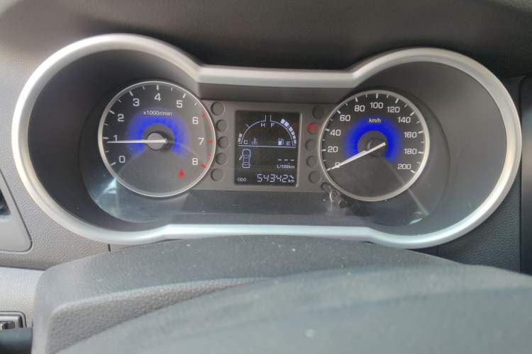 Used Dongfeng Aeolus AX3 2016 1.5L Manual Shangkue Model Odometer Close Up