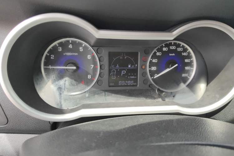 Used Dongfeng Aeolus AX3 2016 1.5L Automatic Shangkue Model Odometer Close Up