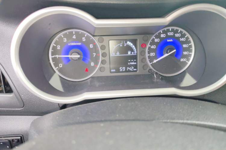 Used Dongfeng Aeolus AX3 2016 1.5L Manual Shangkue Model Odometer Close Up