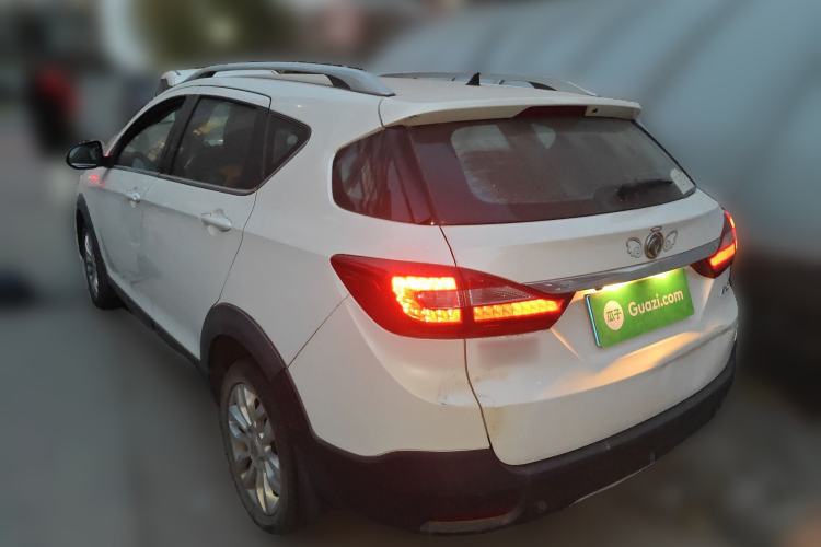 Used Dongfeng Aeolus AX3 2016 1.5L Manual ZhiKu Model Rear Left 45 Deg