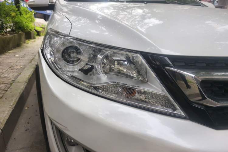 Used Dongfeng Aeolus AX3 2016 1.5L Manual ZhiKu Model Right Front Headlight