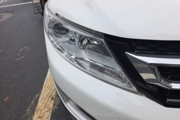 Used Dongfeng Aeolus AX3 2016 1.5L Automatic Shangkue Model Right Front Headlight