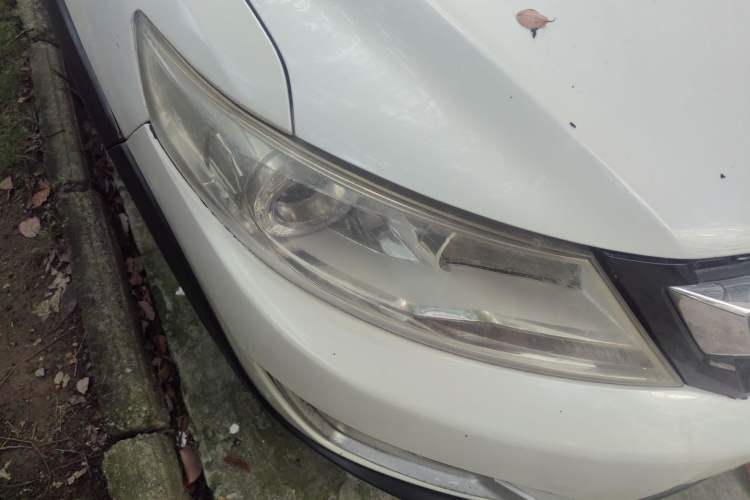 Used Dongfeng Aeolus AX3 2016 1.5L Manual Shangkue Model Right Front Headlight
