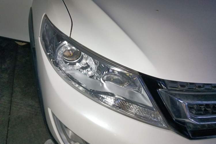 Used Dongfeng Aeolus AX3 2016 1.5L Automatic Shangkue Model Right Front Headlight