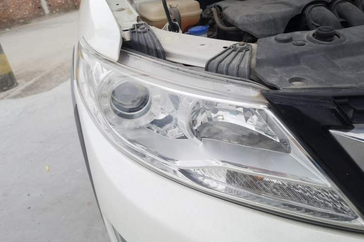 Used Dongfeng Aeolus AX3 2016 1.5L Manual ZhiKu Model Right Front Headlight