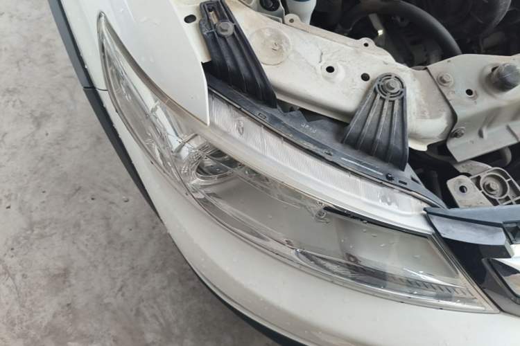 Used Dongfeng Aeolus AX3 2016 1.5L Manual Shangkue Model Right Front Headlight