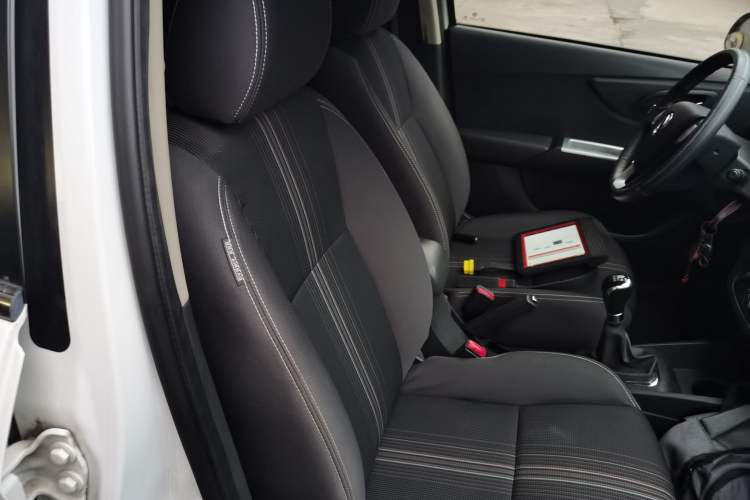 Used Dongfeng Aeolus AX3 2016 1.5L Manual ZhiKu Model Right Front Seat