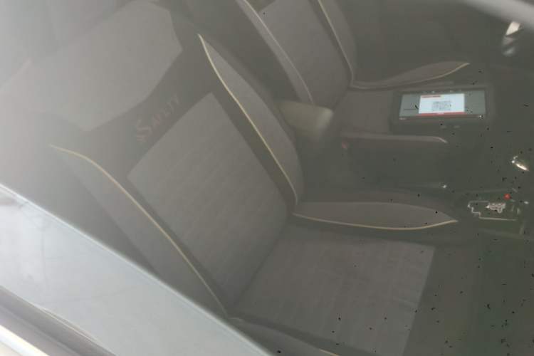 Used Dongfeng Aeolus AX3 2016 1.5L Automatic Shangkue Model Right Front Seat