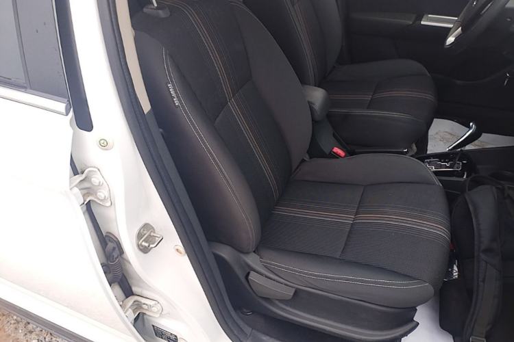 Used Dongfeng Aeolus AX3 2016 1.5L Automatic Zunku Model Right Front Seat
