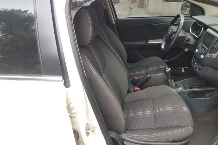 Used Dongfeng Aeolus AX3 2016 1.5L Manual ZhiKu Model Right Front Seat