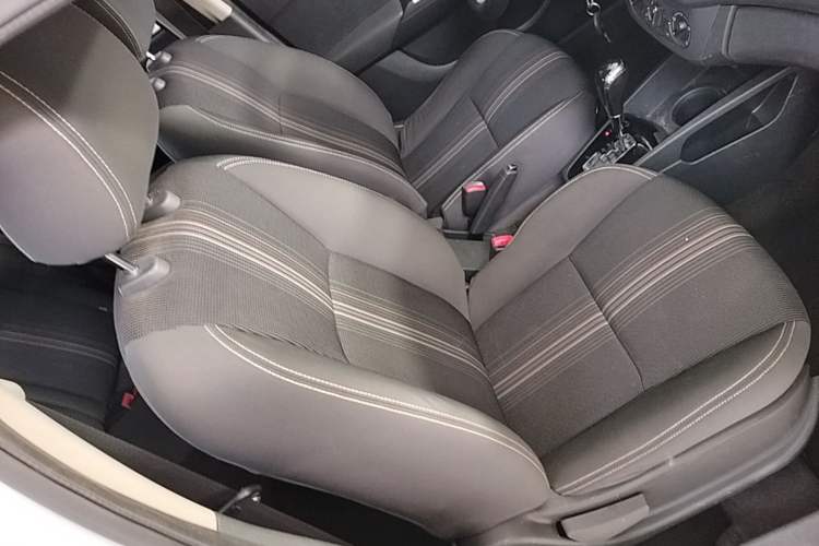 Used Dongfeng Aeolus AX3 2016 1.5L Automatic Shangkue Model Right Front Seat