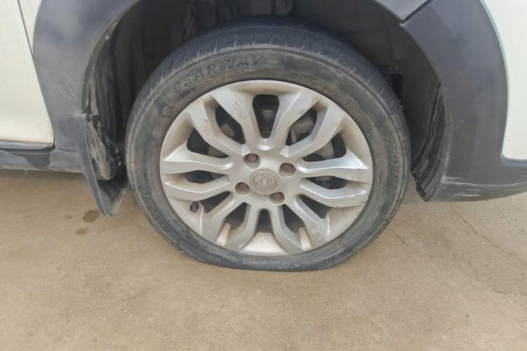 Used Dongfeng Aeolus AX3 2016 1.5L Manual Shangkue Model Right Front Wheel Hub
