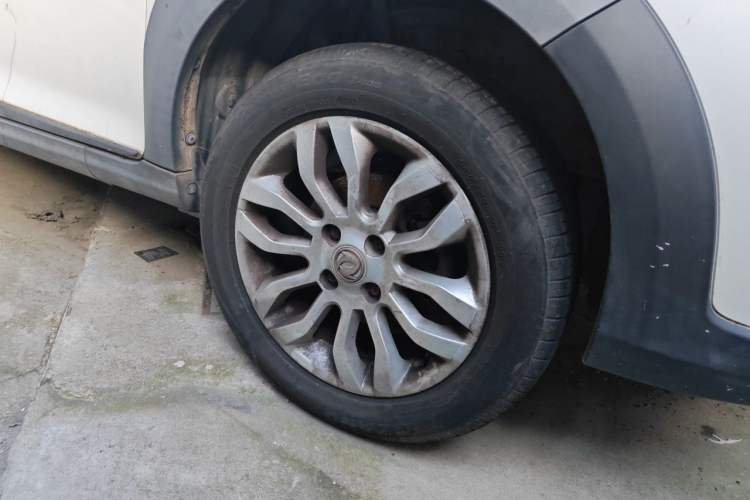 Used Dongfeng Aeolus AX3 2016 1.5L Manual Shangkue Model Right Front Wheel Hub