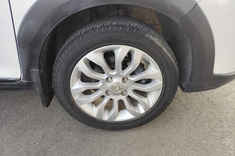 Used Dongfeng Aeolus AX3 2016 1.5L Manual Shangkue Model Right Front Wheel Hub