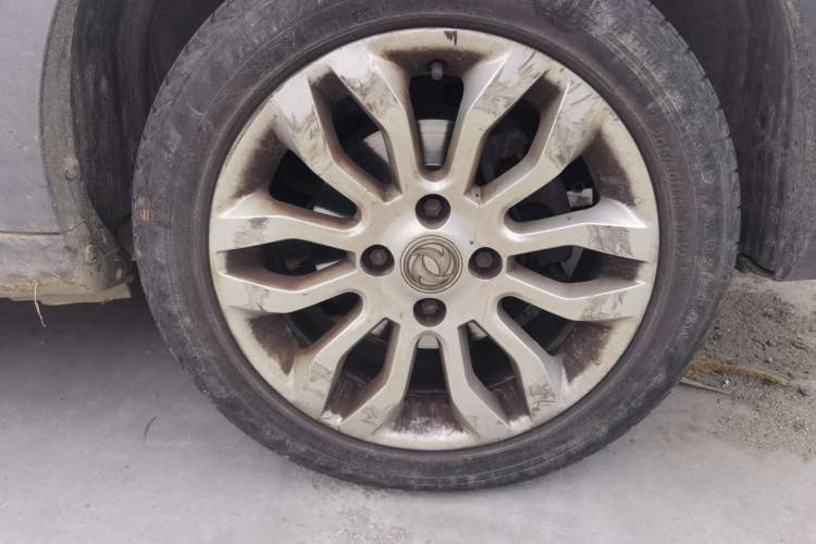Used Dongfeng Aeolus AX3 2016 1.5L Manual ZhiKu Model Right Front Wheel Hub