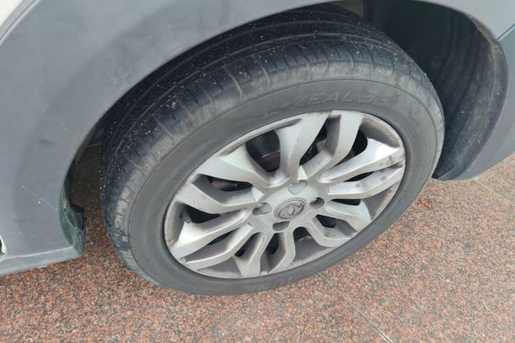 Used Dongfeng Aeolus AX3 2016 1.5L Manual Shangkue Model Right Front Wheel Hub
