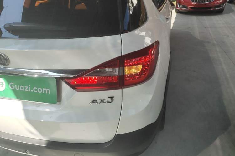 Used Dongfeng Aeolus AX3 2016 1.5L Manual ZhiKu Model Right Rear Taillight