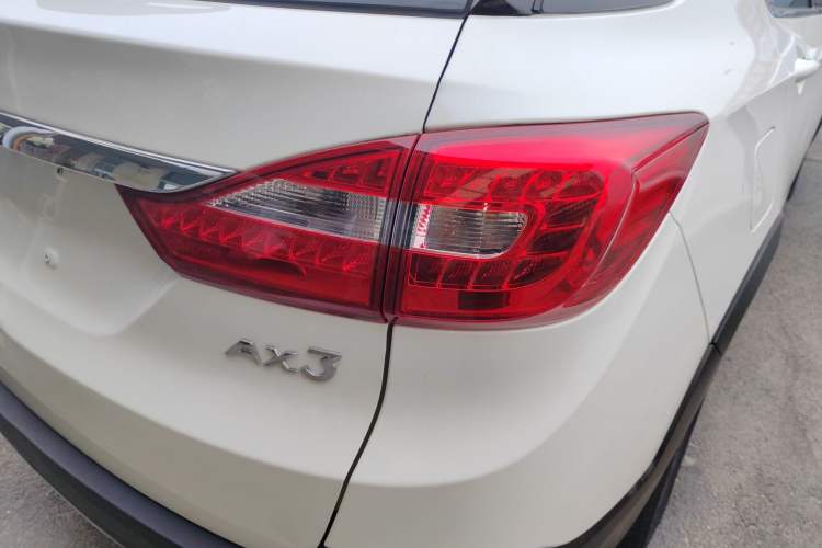 Used Dongfeng Aeolus AX3 2016 1.5L Automatic Zunku Model Right Rear Taillight