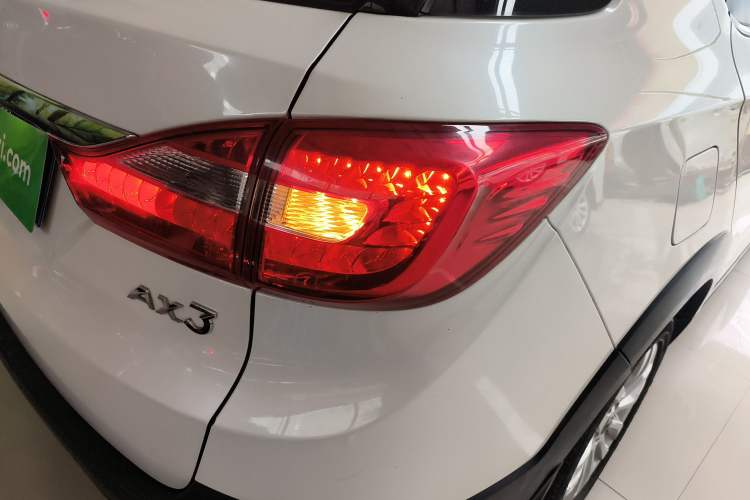 Used Dongfeng Aeolus AX3 2016 1.5L Manual ZhiKu Model Right Rear Taillight