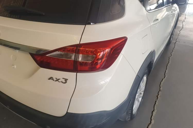 Used Dongfeng Aeolus AX3 2016 1.5L Automatic Shangkue Model Right Rear Taillight