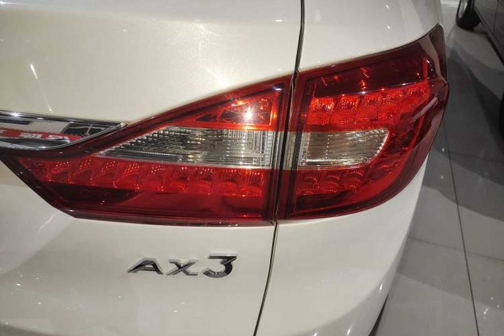 Used Dongfeng Aeolus AX3 2016 1.5L Automatic Zunku Model Right Rear Taillight