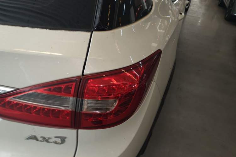 Used Dongfeng Aeolus AX3 2016 1.5L Automatic Shangkue Model Right Rear Taillight