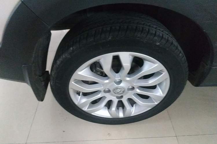Used Dongfeng Aeolus AX3 2016 1.5L Automatic Shangkue Model Right Rear Wheel Hub