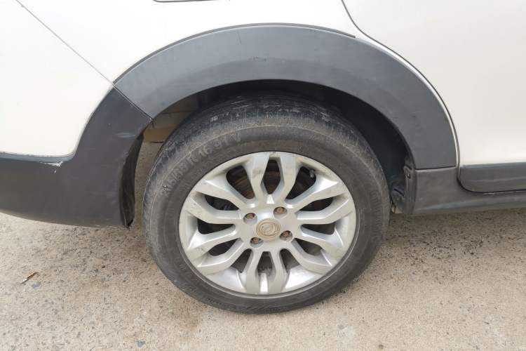 Used Dongfeng Aeolus AX3 2016 1.5L Manual ZhiKu Model Right Rear Wheel Hub