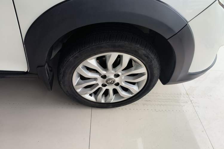 Used Dongfeng Aeolus AX3 2016 1.5L Manual ZhiKu Model Right Rear Wheel Hub