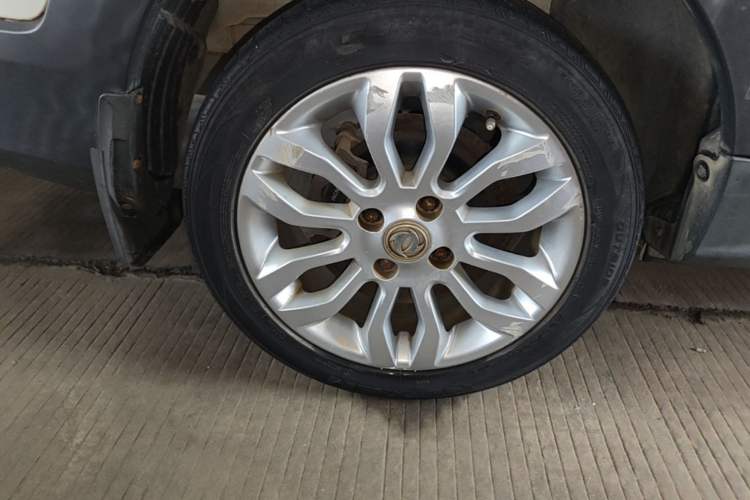 Used Dongfeng Aeolus AX3 2016 1.5L Automatic Shangkue Model Right Rear Wheel Hub