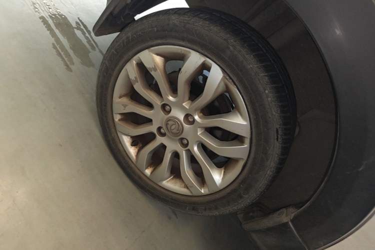 Used Dongfeng Aeolus AX3 2016 1.5L Automatic Shangkue Model Right Rear Wheel Hub