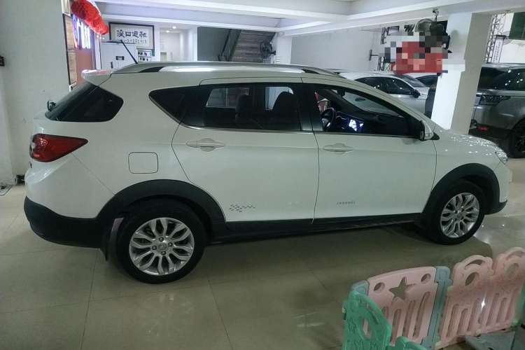 Used Dongfeng Aeolus AX3 2016 1.5L Automatic Shangkue Model Right Side
