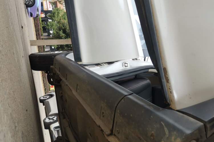 Used Dongfeng Aeolus AX3 2016 1.5L Manual ZhiKu Model Right Side Sill