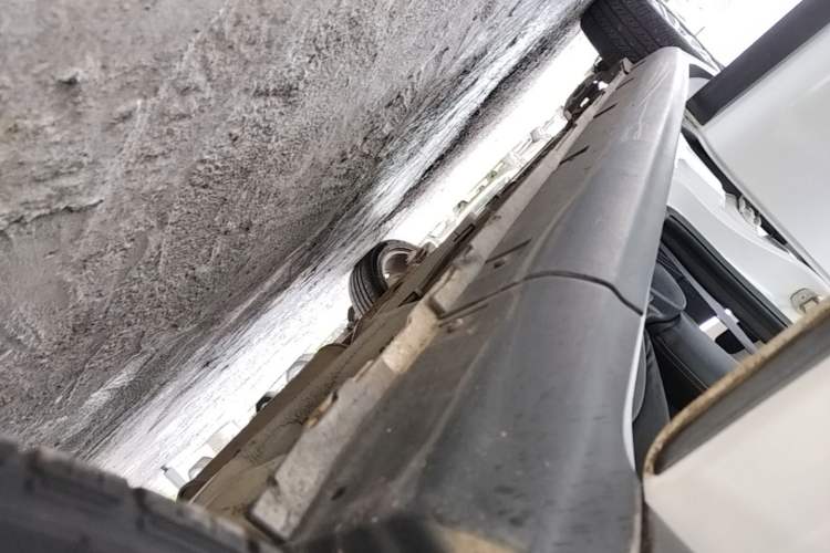 Used Dongfeng Aeolus AX3 2016 1.5L Automatic Shangkue Model Right Side Sill