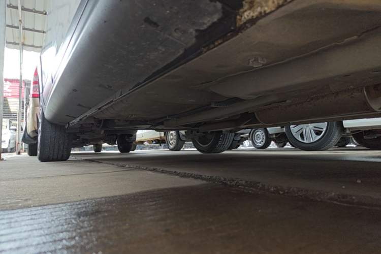 Used Dongfeng Aeolus AX3 2016 1.5L Automatic Shangkue Model Right Side Sill