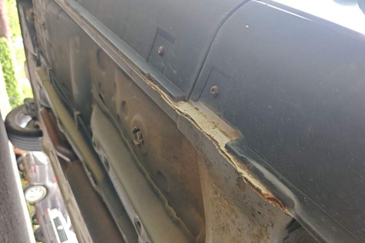 Used Dongfeng Aeolus AX3 2016 1.5L Automatic Shangkue Model Right Side Sill