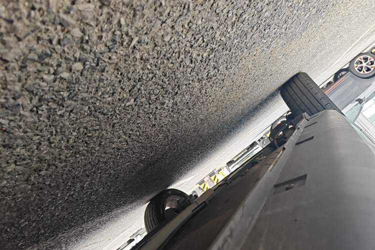 Used Dongfeng Aeolus AX3 2016 1.5L Automatic Shangkue Model Right Side Sill