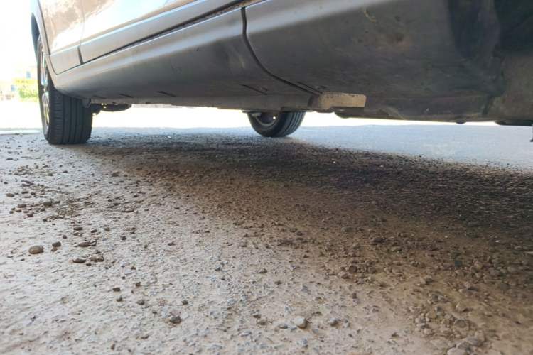 Used Dongfeng Aeolus AX3 2016 1.5L Automatic ZhiKu Model Right Side Sill