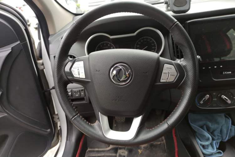Used Dongfeng Aeolus AX3 2016 1.5L Manual ZhiKu Model Steering Wheel