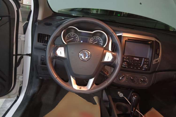 Used Dongfeng Aeolus AX3 2016 1.5L Automatic Shangkue Model Steering Wheel