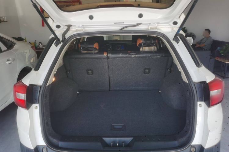 Used Dongfeng Aeolus AX3 2016 1.5L Automatic Shangkue Model Trunk