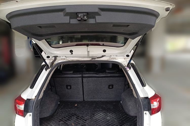 Used Dongfeng Aeolus AX3 2016 1.5L Automatic ZhiKu Model Trunk
